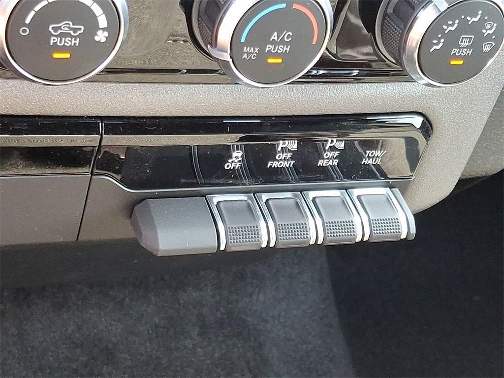 new 2025 Ram 1500 car, priced at $46,924