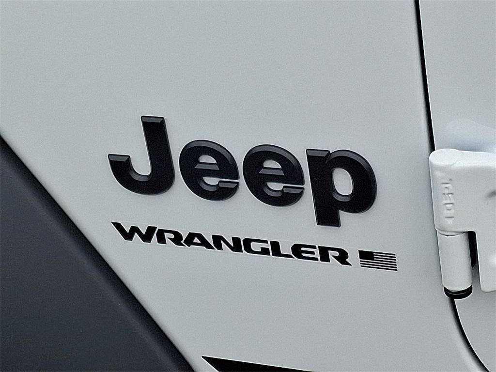 new 2025 Jeep Wrangler car, priced at $51,216