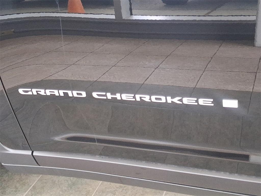 new 2025 Jeep Grand Cherokee car, priced at $41,772