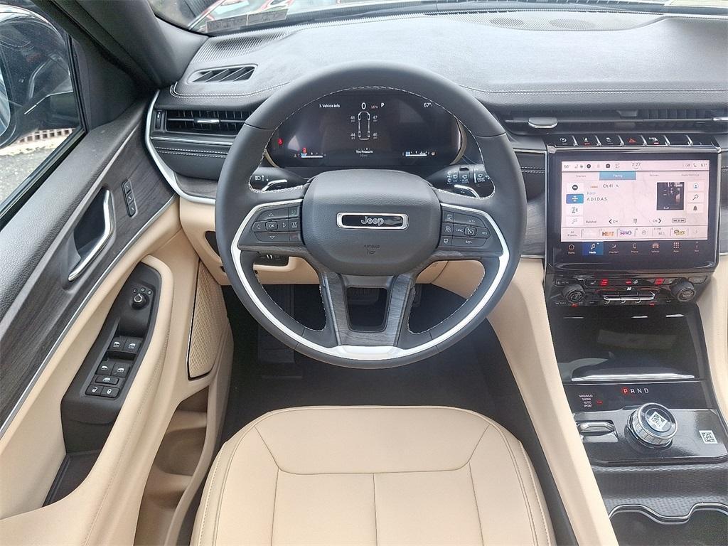 new 2025 Jeep Grand Cherokee L car, priced at $53,537