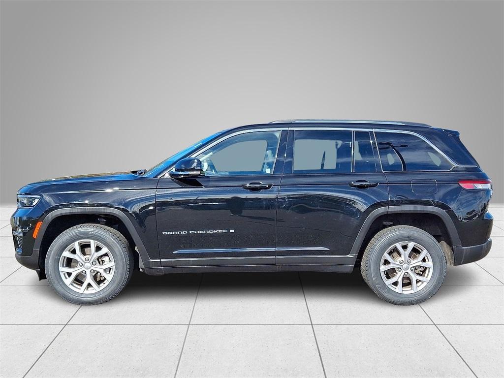 used 2022 Jeep Grand Cherokee car, priced at $30,990