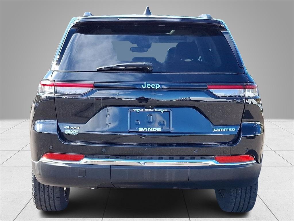 used 2022 Jeep Grand Cherokee car, priced at $30,990