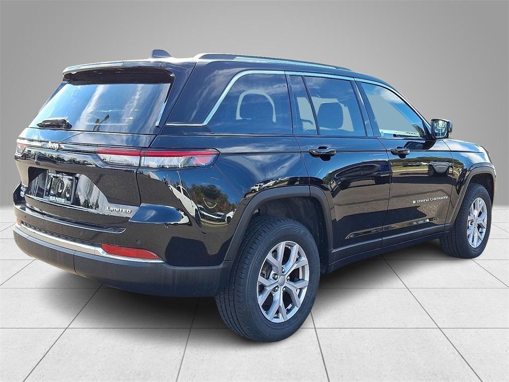used 2022 Jeep Grand Cherokee car, priced at $30,990