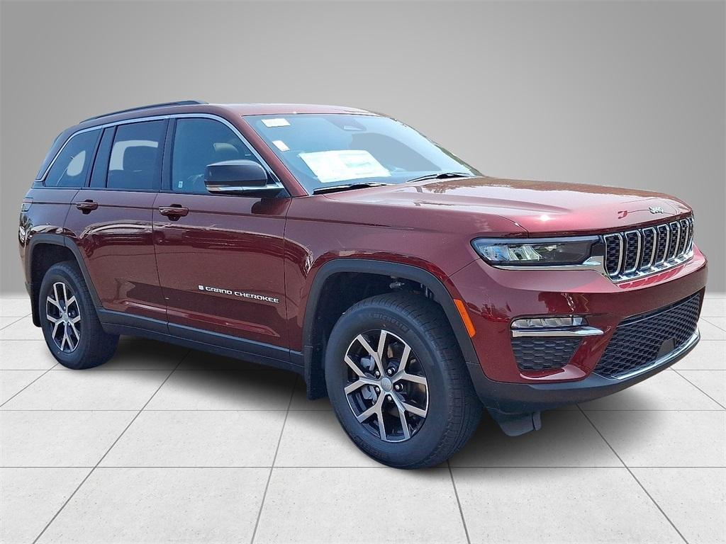 new 2025 Jeep Grand Cherokee car, priced at $47,821