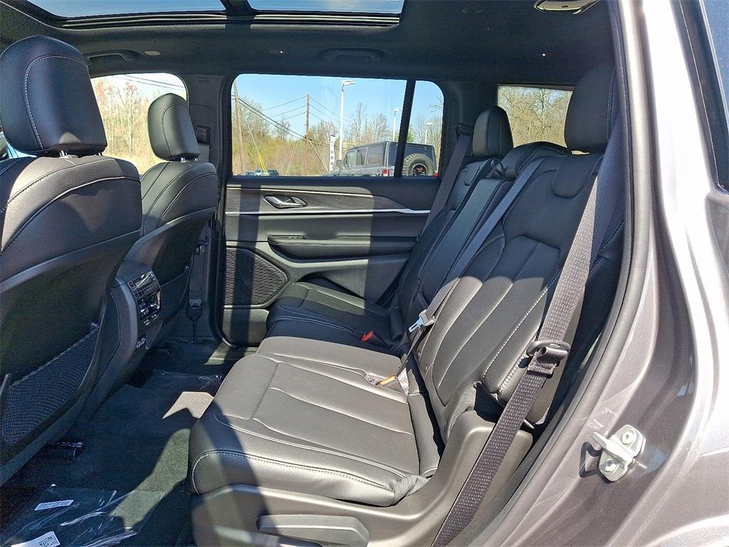 new 2025 Jeep Grand Cherokee L car, priced at $52,762