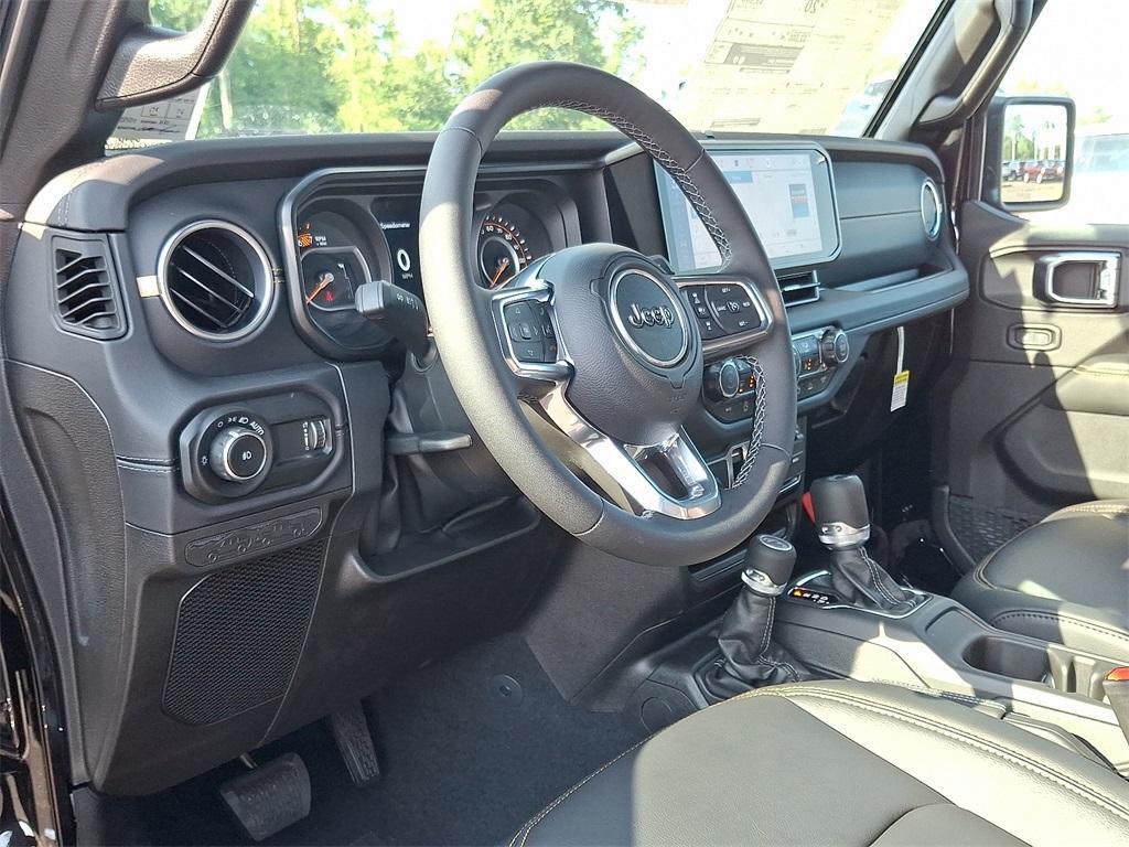 new 2025 Jeep Wrangler car, priced at $52,457