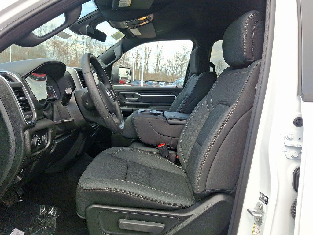 new 2025 Ram 1500 car, priced at $42,916