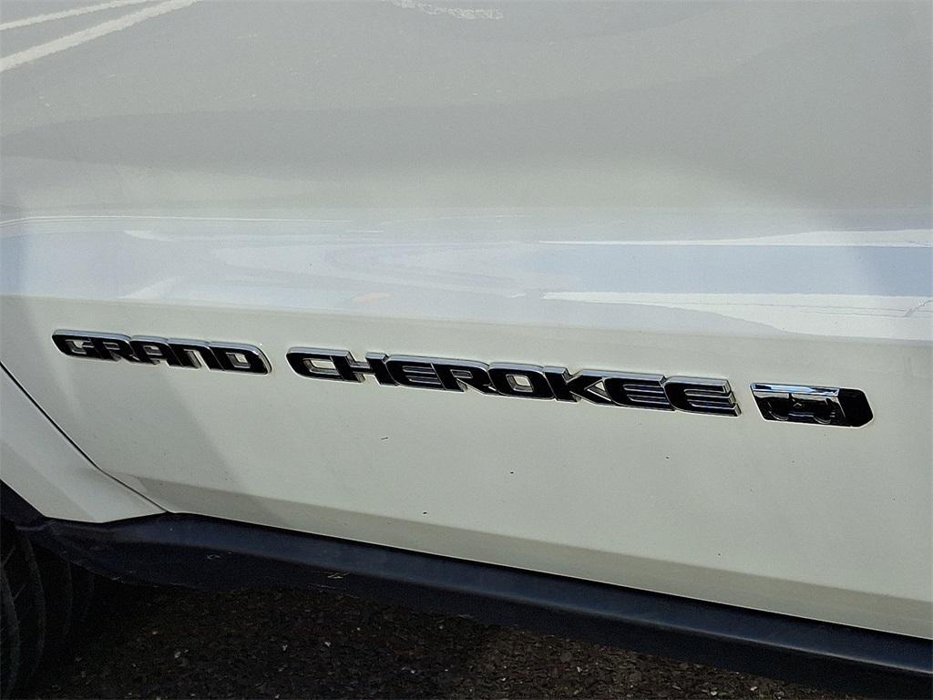 used 2022 Jeep Grand Cherokee WK car, priced at $28,999