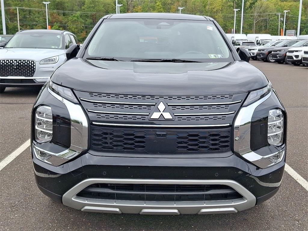 used 2023 Mitsubishi Outlander car, priced at $26,891