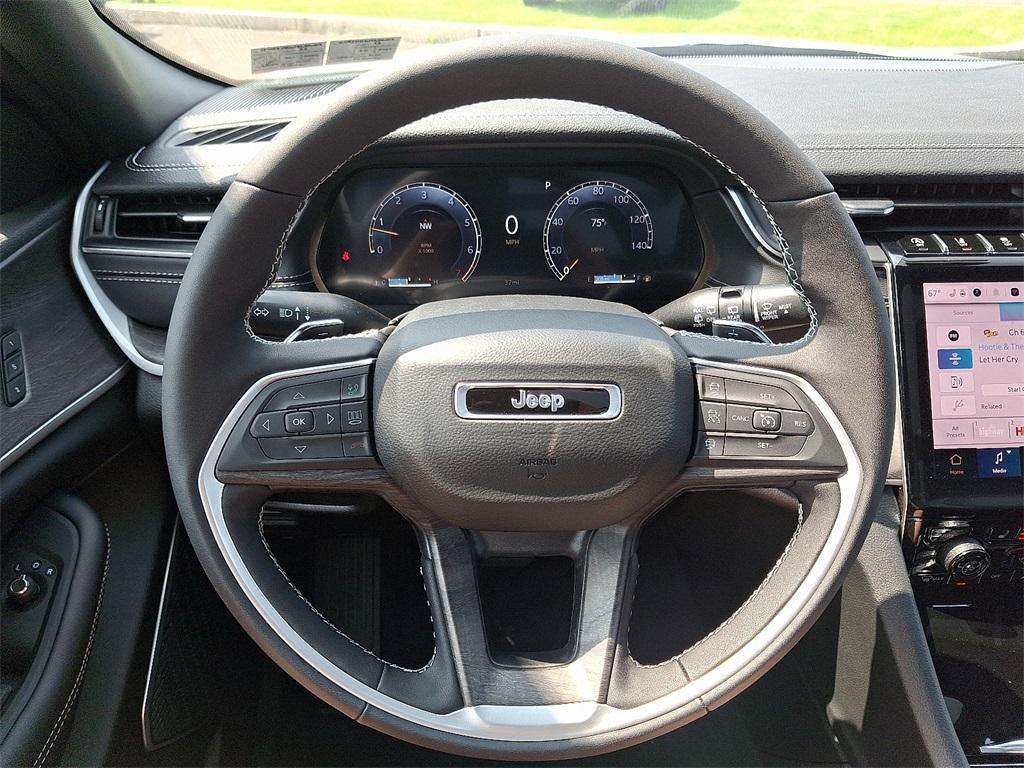 new 2025 Jeep Grand Cherokee car, priced at $49,432