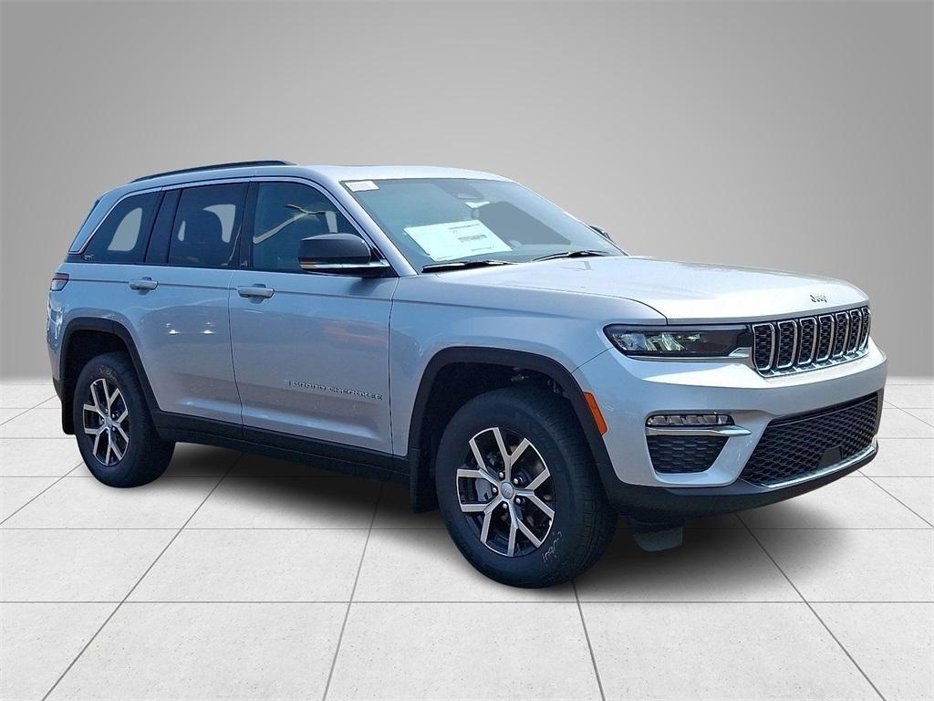 new 2025 Jeep Grand Cherokee car, priced at $49,432