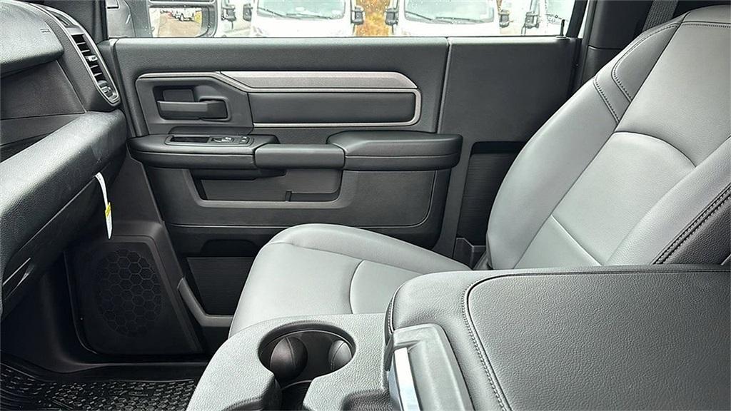 new 2024 Ram 2500 car, priced at $61,430