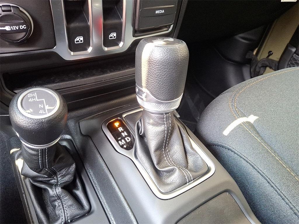 new 2025 Jeep Wrangler car, priced at $39,788