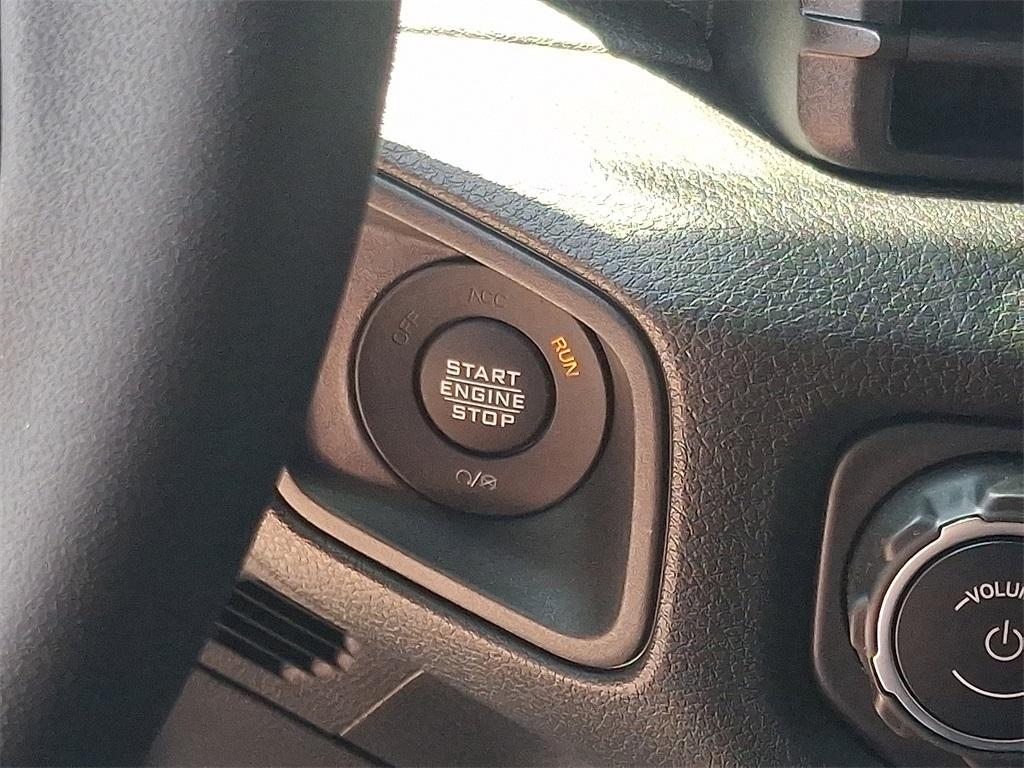 new 2025 Jeep Wrangler car, priced at $39,788