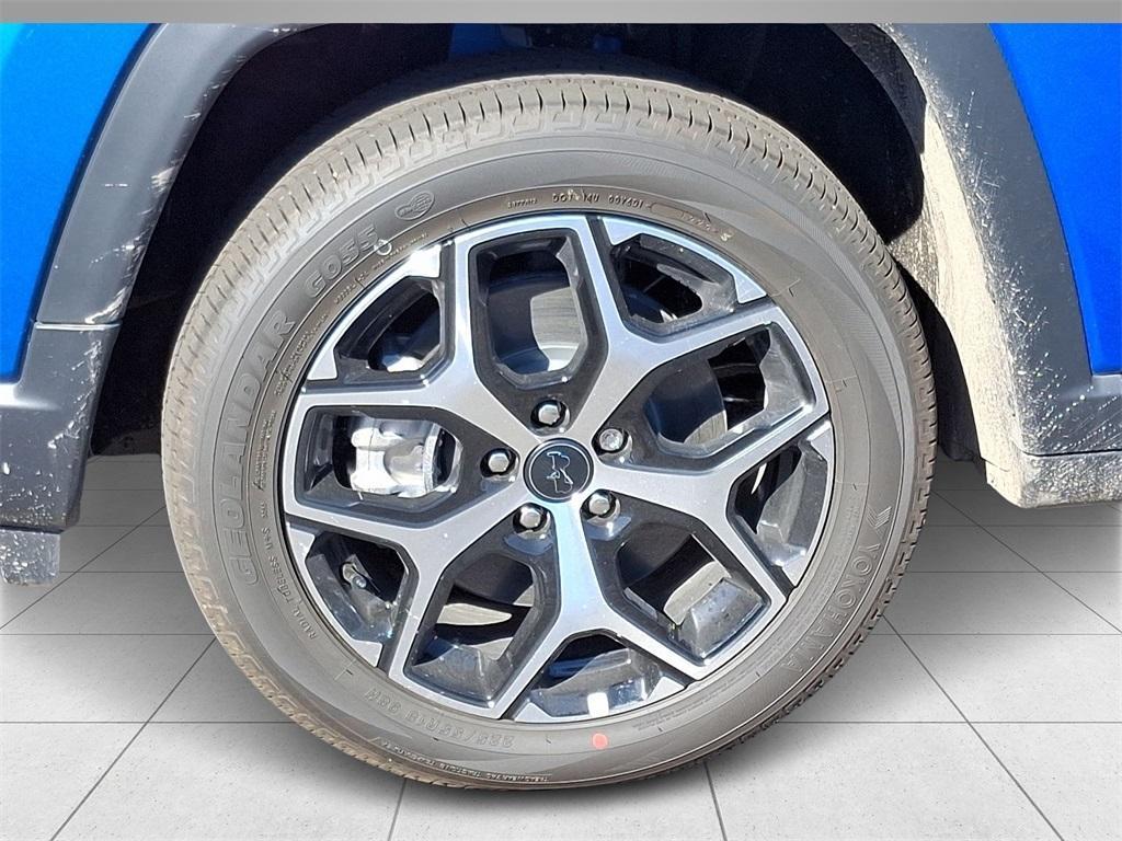 new 2025 Jeep Compass car, priced at $30,801