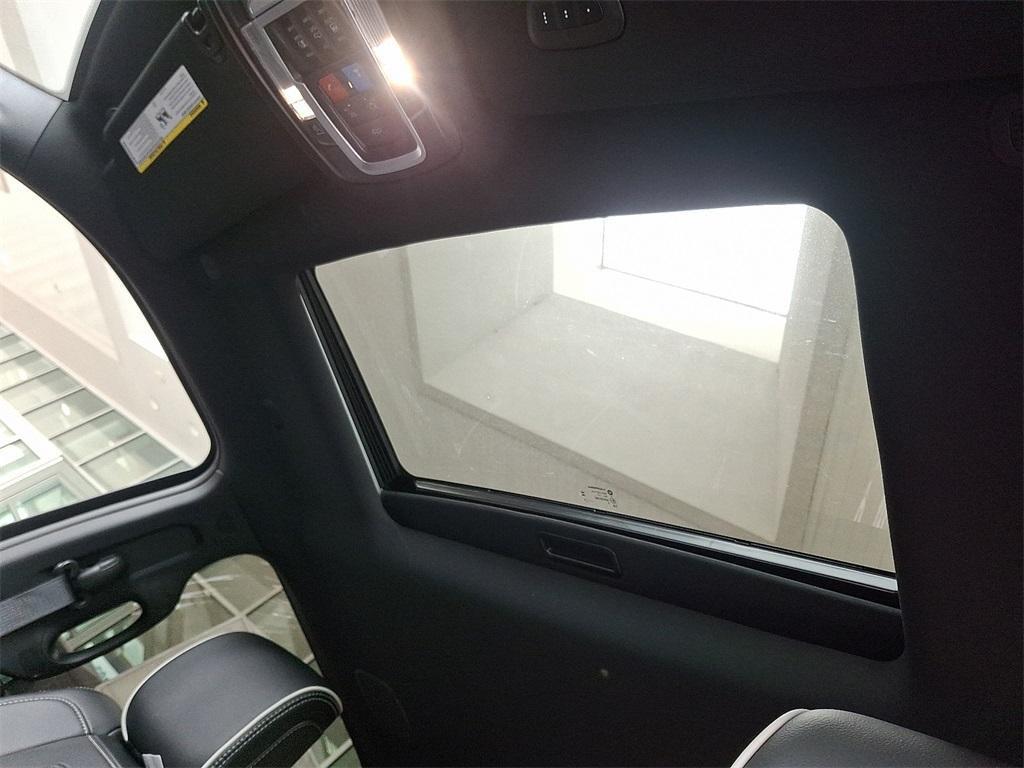 new 2025 Ram 2500 car, priced at $81,068