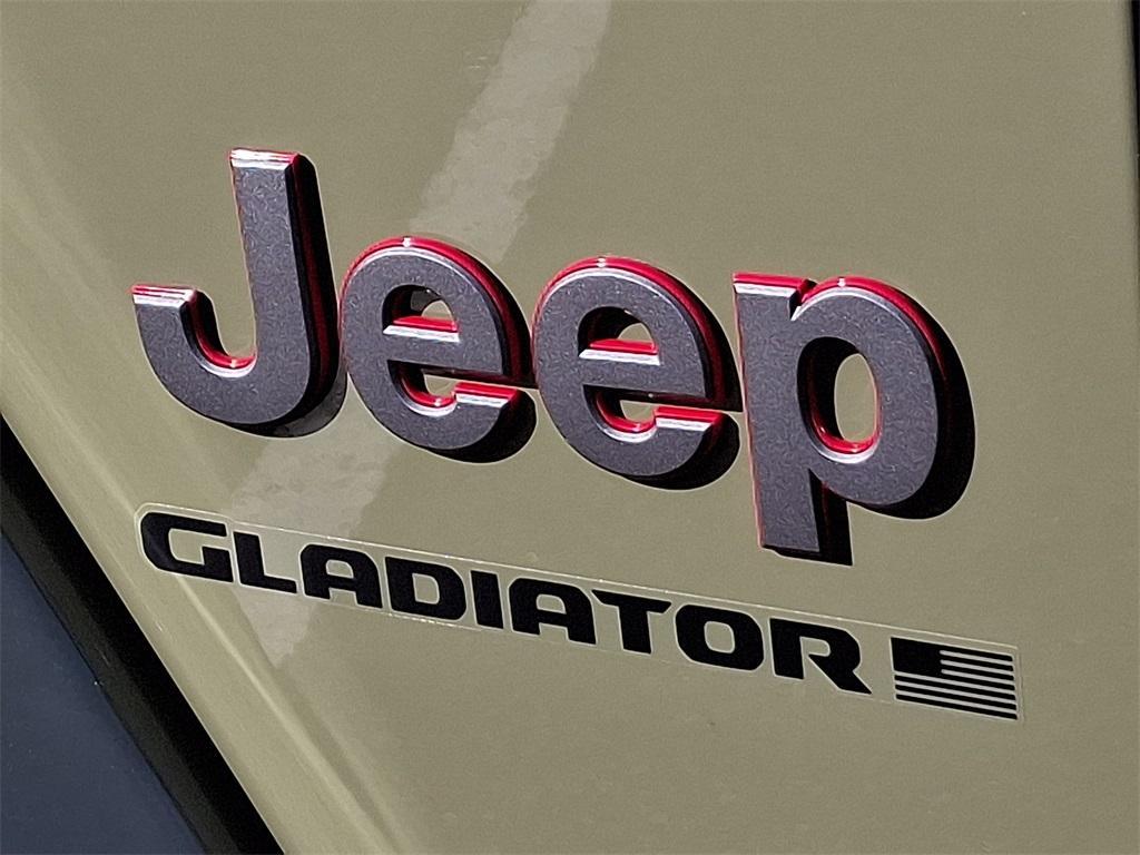 new 2025 Jeep Gladiator car, priced at $59,966