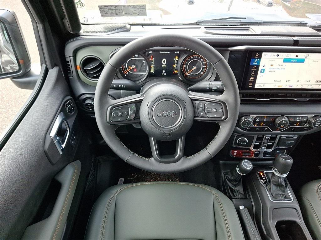 new 2025 Jeep Gladiator car, priced at $56,552