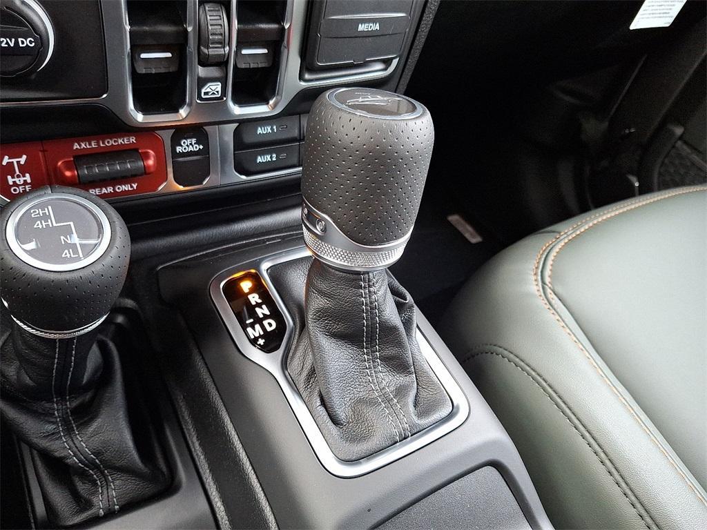 new 2025 Jeep Gladiator car, priced at $56,552