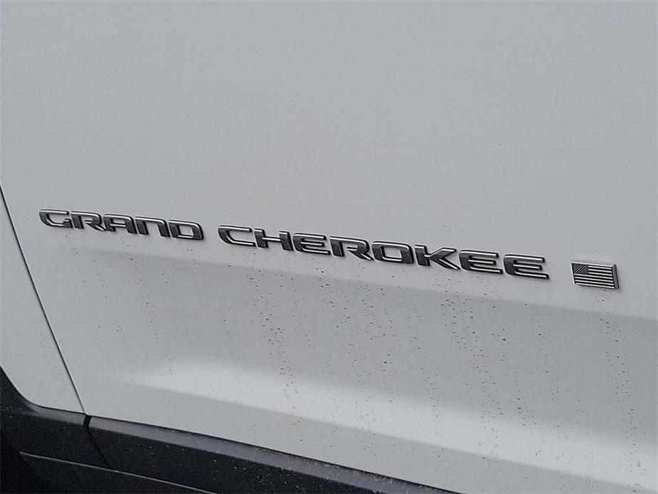 new 2025 Jeep Grand Cherokee car, priced at $39,154