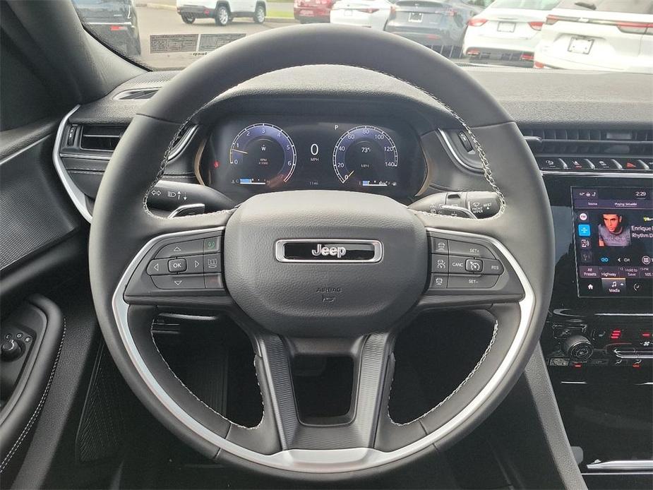 new 2025 Jeep Grand Cherokee car, priced at $39,154