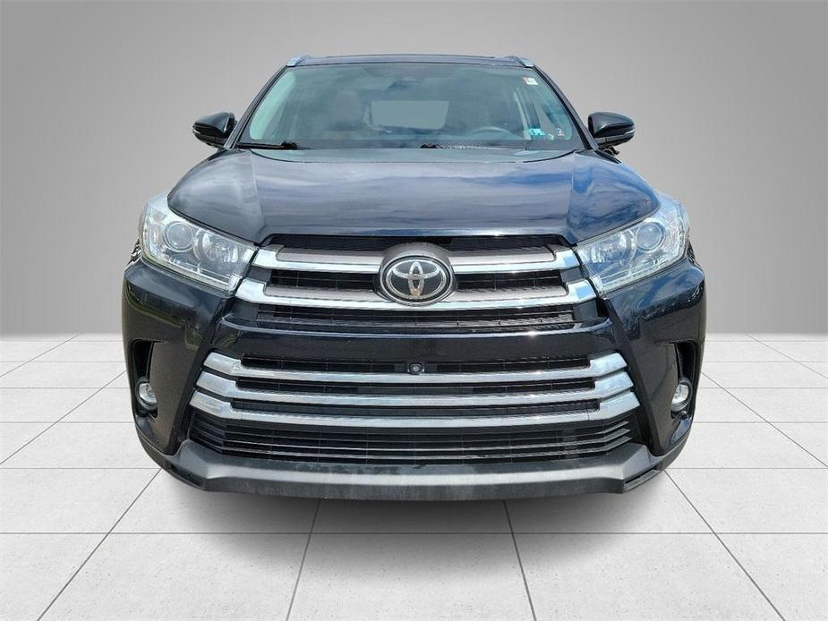 used 2019 Toyota Highlander car, priced at $27,990