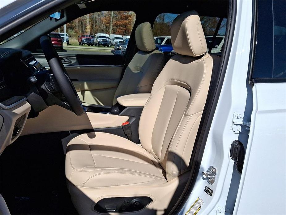 new 2025 Jeep Grand Cherokee L car, priced at $48,500