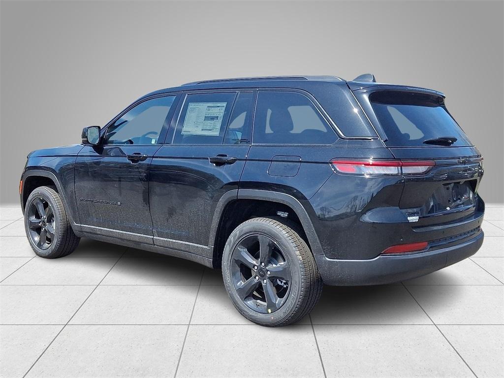 new 2025 Jeep Grand Cherokee car, priced at $48,559