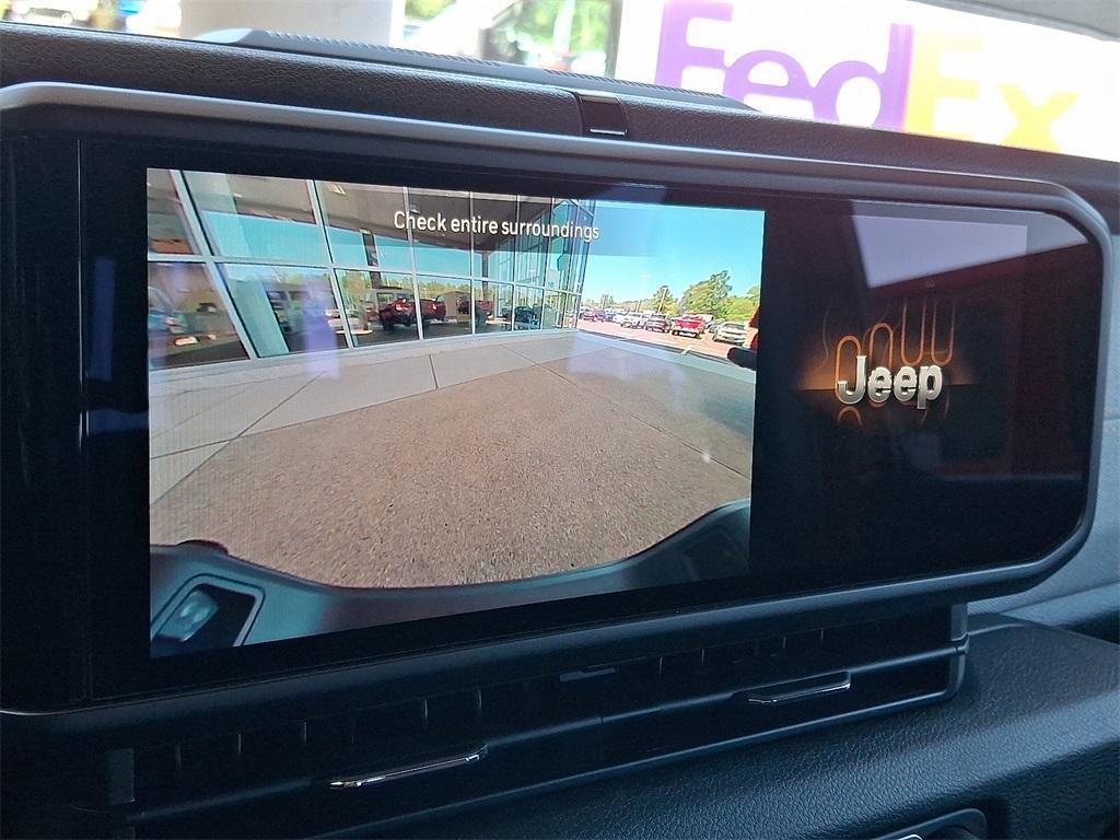 new 2025 Jeep Gladiator car, priced at $40,784
