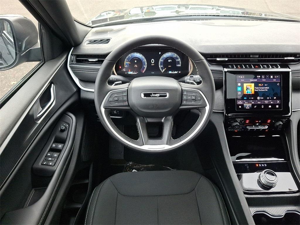 new 2025 Jeep Grand Cherokee L car, priced at $41,843