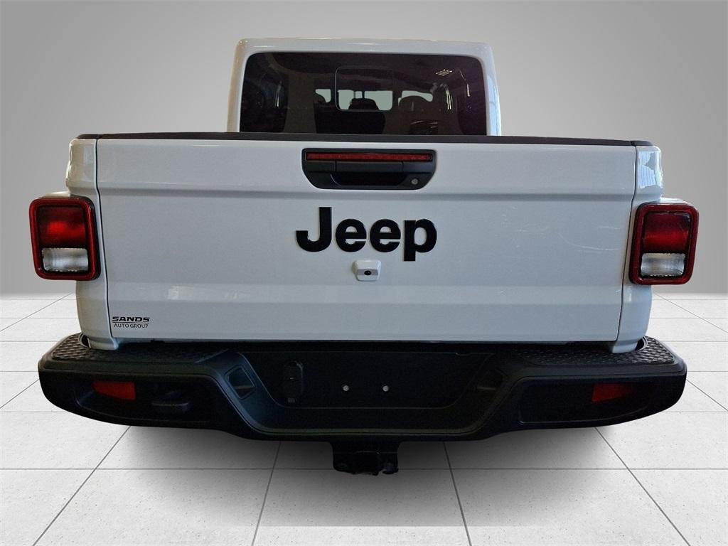 new 2025 Jeep Gladiator car, priced at $39,687