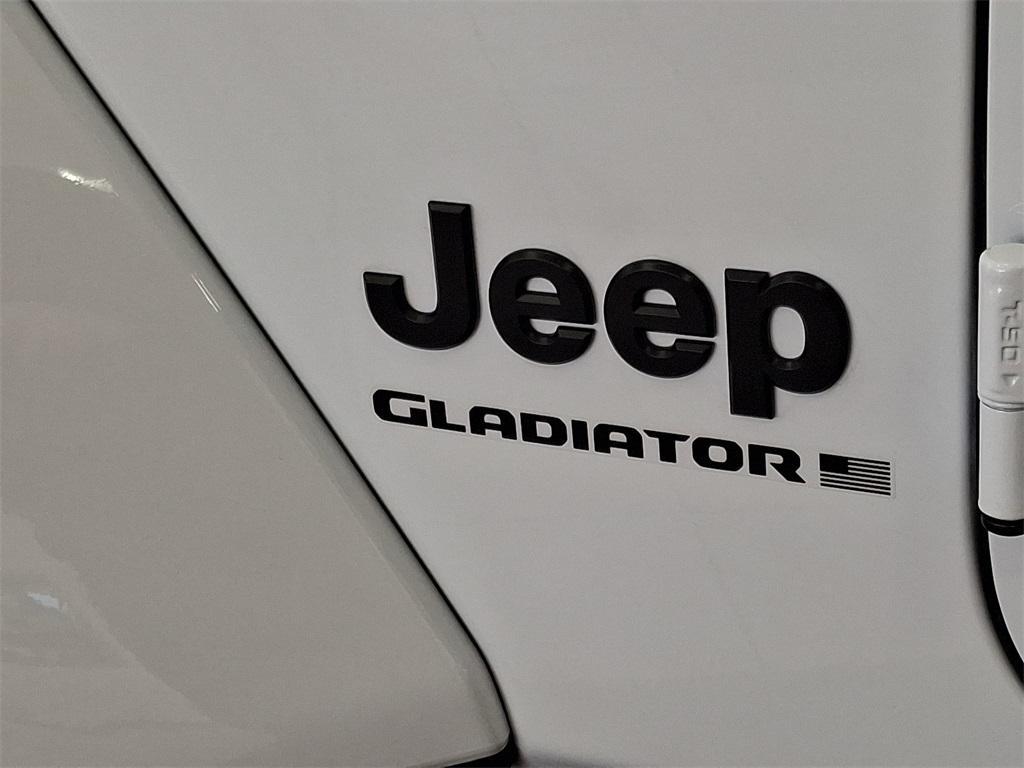 new 2025 Jeep Gladiator car, priced at $39,687