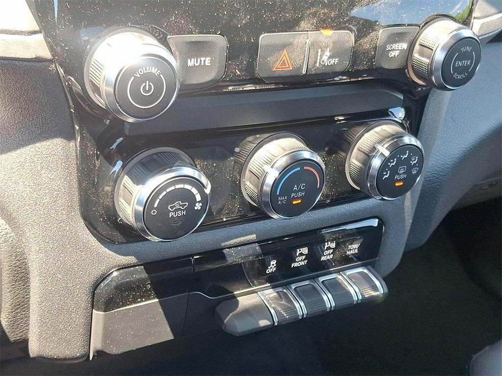 new 2025 Ram 1500 car, priced at $39,717