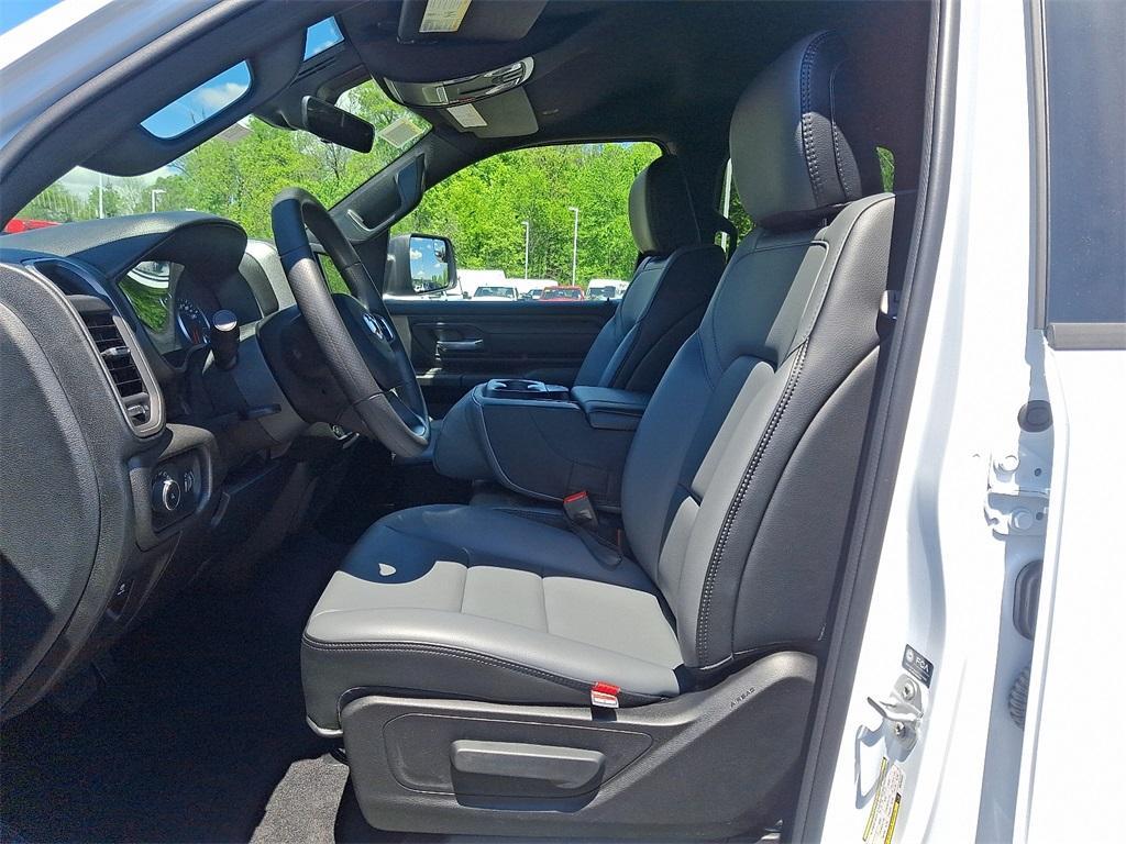 new 2025 Ram 1500 car, priced at $39,717