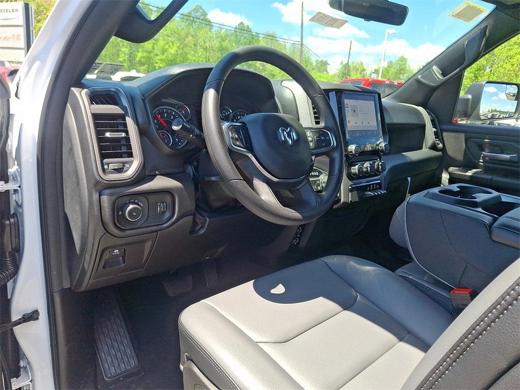 new 2025 Ram 1500 car, priced at $39,717