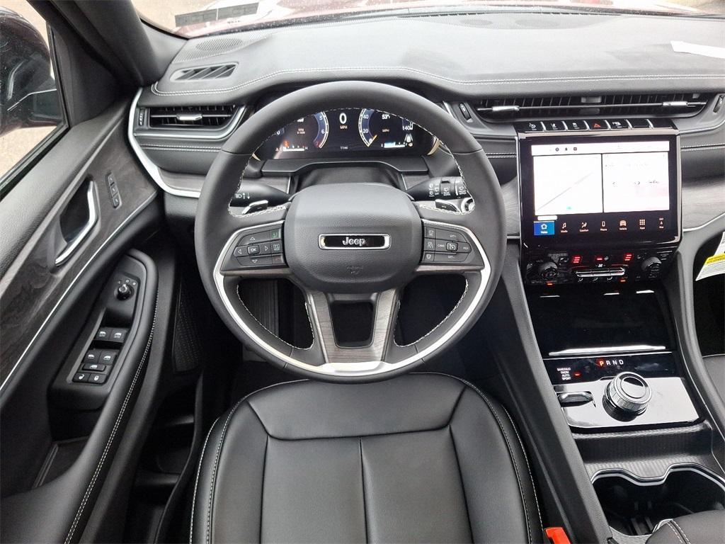 new 2024 Jeep Grand Cherokee car, priced at $50,251