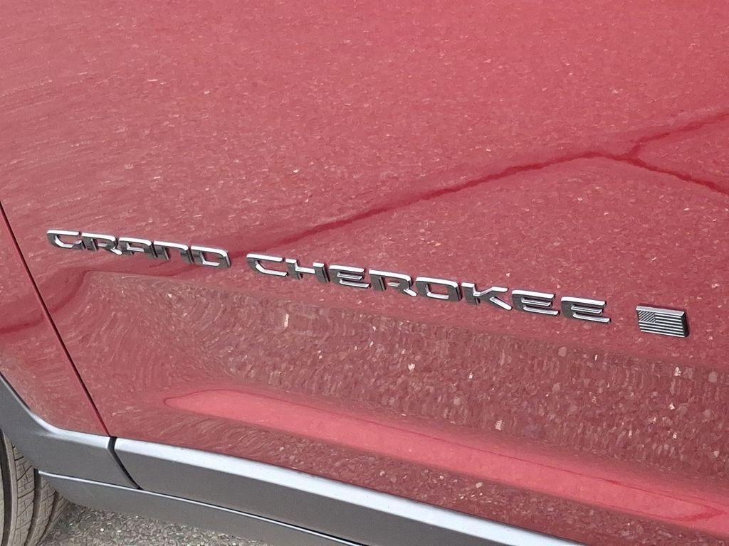 new 2024 Jeep Grand Cherokee car, priced at $50,251