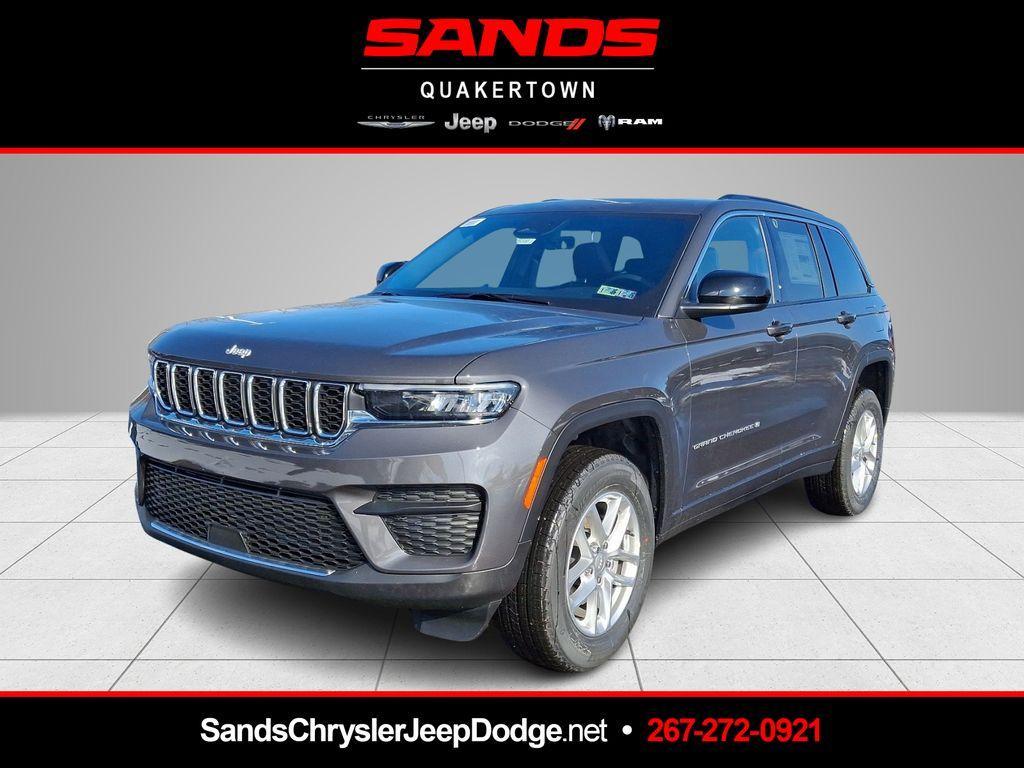 new 2025 Jeep Grand Cherokee car, priced at $37,074