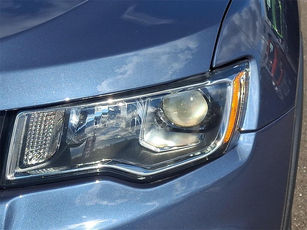 used 2021 Jeep Grand Cherokee car, priced at $27,995