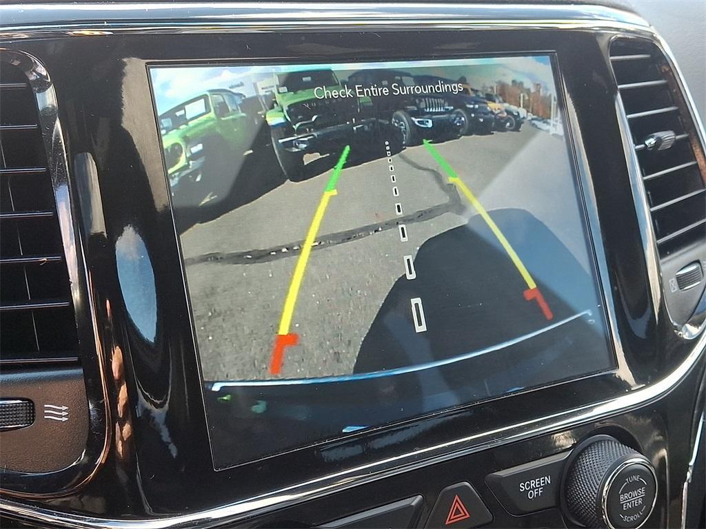 used 2021 Jeep Grand Cherokee car, priced at $27,995