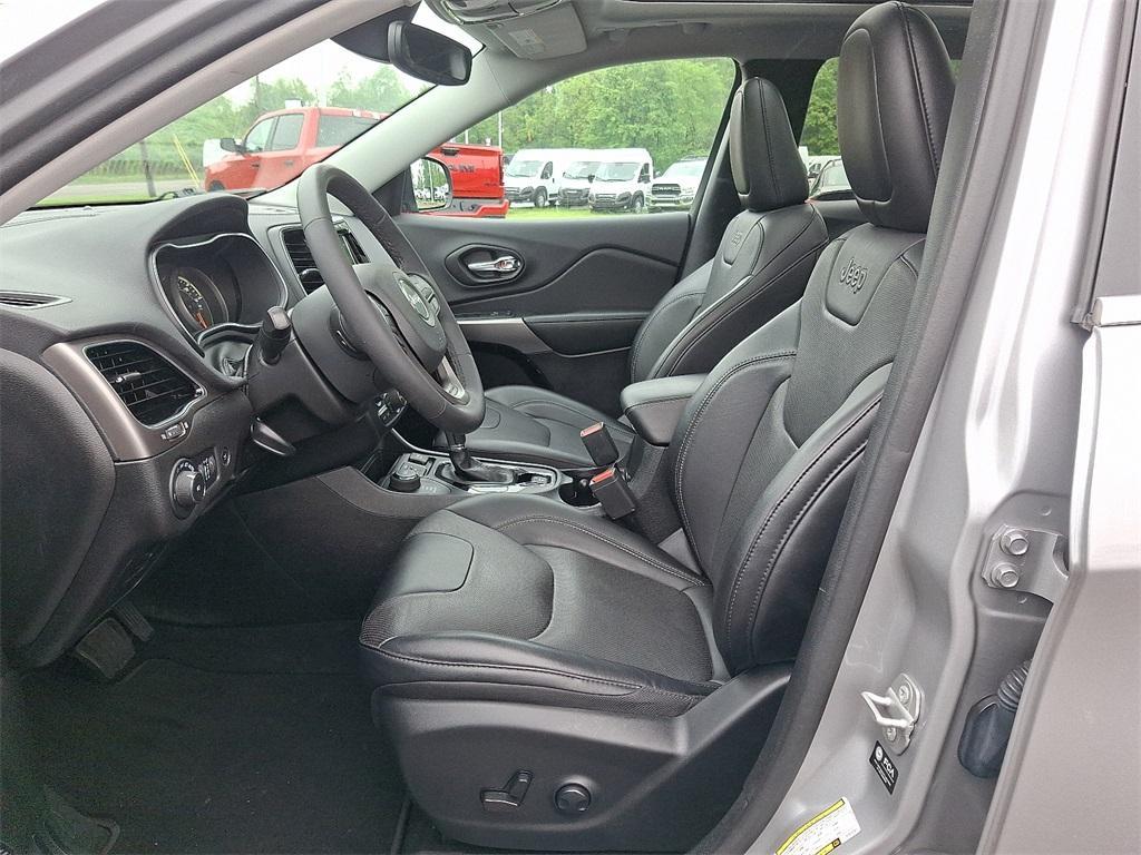 used 2022 Jeep Cherokee car, priced at $27,990