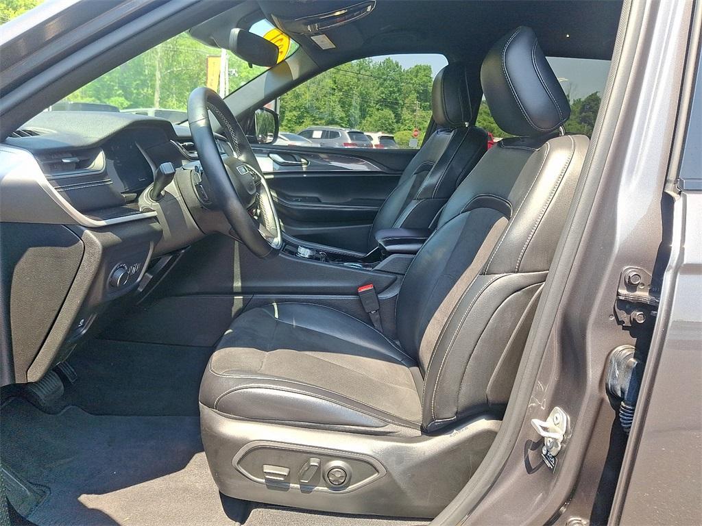 used 2021 Jeep Grand Cherokee L car, priced at $31,889