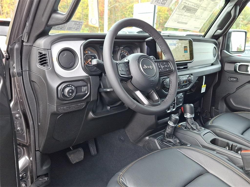 new 2025 Jeep Gladiator car, priced at $51,555