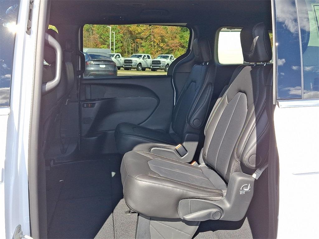 new 2026 Chrysler Voyager car