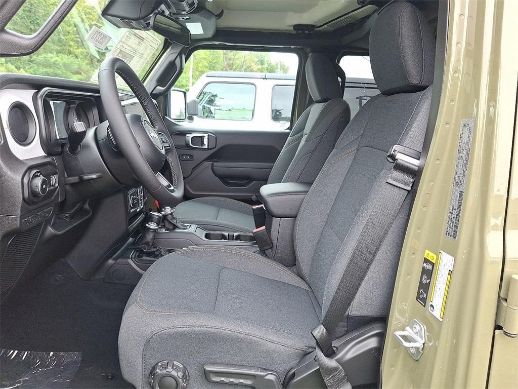 new 2025 Jeep Wrangler car, priced at $48,445