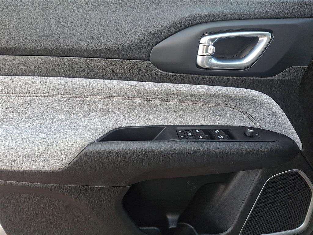 used 2023 Jeep Compass car, priced at $22,562