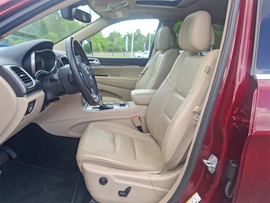 used 2021 Jeep Grand Cherokee car, priced at $28,355