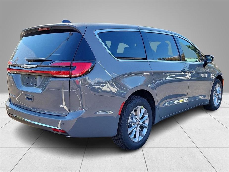 new 2025 Chrysler Pacifica car, priced at $42,748