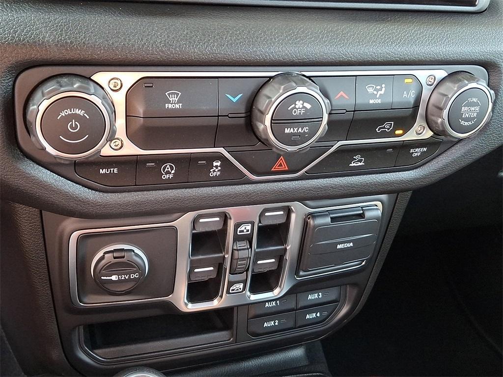 new 2025 Jeep Gladiator car, priced at $41,383
