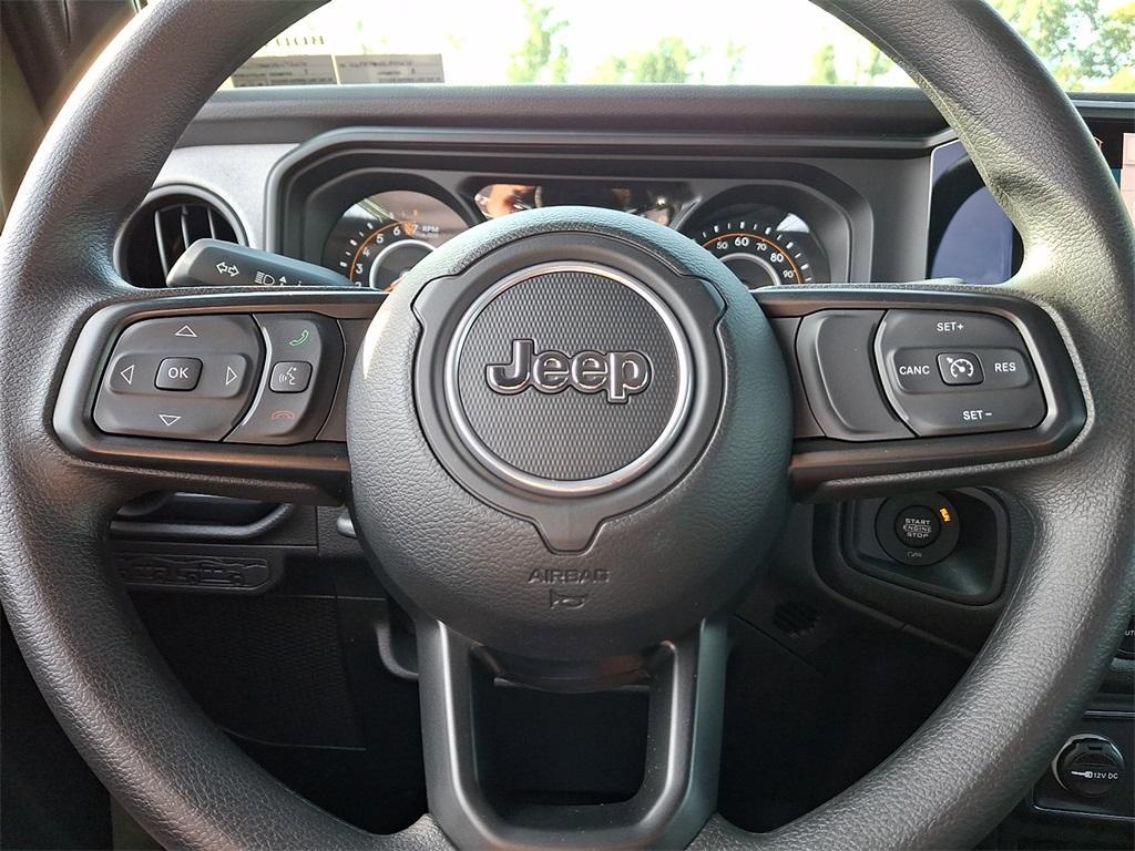 new 2025 Jeep Gladiator car, priced at $41,383
